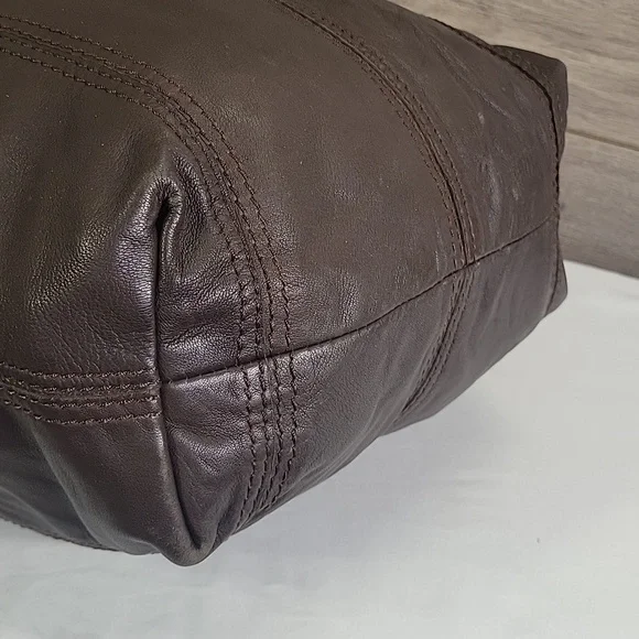 Lucky Brand Brown Leather Crossbody Bucket Shoulder Bag - Picture 5 of 11